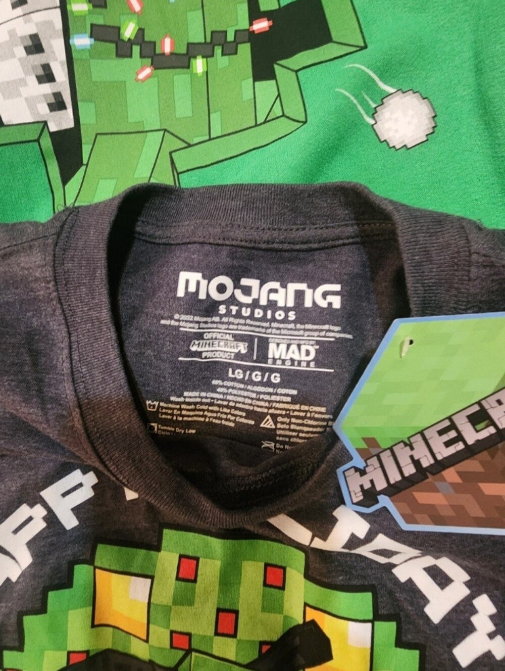 NWT Minecraft Holiday Long Sleeve Shirt & Sweatshirt Lot Boys Large - Picture 5 of 5